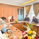 बैठक में आधी-अधूरी तैयारियों के साथ पहुंचे अधिकारियों को लगाई फटकार