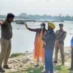 कुंभ मेले की तैयारियों को लेकर मेलाधिकारी ने कुंभ नगरी के विभिन्न क्षेत्रों का किया निरीक्षण