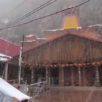 गंगोत्री, यमुनोत्री में बर्फबारी, हर्षिल घाटी ने ओढ़ी बर्फ की चादर, बढ़ी ठिठुरन