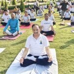 लेखक गाँव में योग दिवस पर लिया स्वस्थ समाज का संकल्प