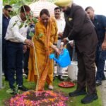 लोक भवन में पारंपरिक उल्लास के साथ मनाया गया हरेला पर्व, राज्यपाल ने किया पौधरोपण