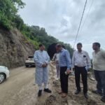 लोनिवि मंत्री महाराज ने किया मसूरी, कोल्हूखेत, पानी वाले बैंड सड़क का निरीक्षण